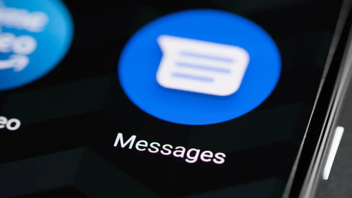 短信问世30周年，微信等社交软件的出现代替了短信，然而验证码却牢牢把握住了短信的命脉